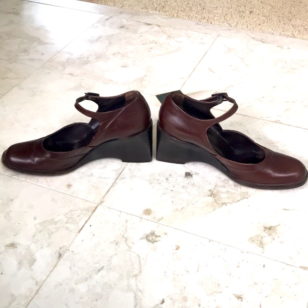 Vintage Mid-1990s Joan & David Brown Leather Wedges Size 6. - Picture 14 of 14